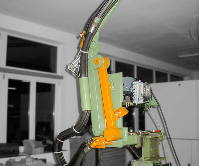 Sprühgerät zum Besprühen der Formoberflächen von Druckgussformen mit Trennmittel